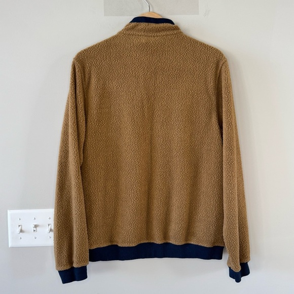 Patagonia Tan and Navy Shearling Button P/O - Style : 26140
Color : BENE - Picture 3 of 7